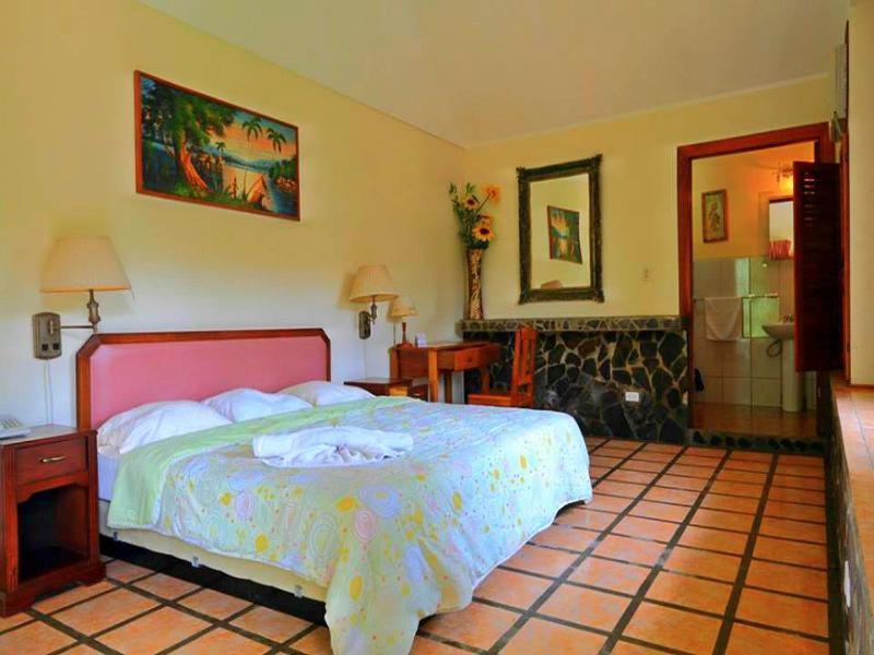 Hotel Tres Banderas Мануел Антонио Стая снимка